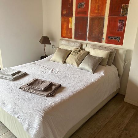 B&B Rooms Moncalvo Bagian luar foto
