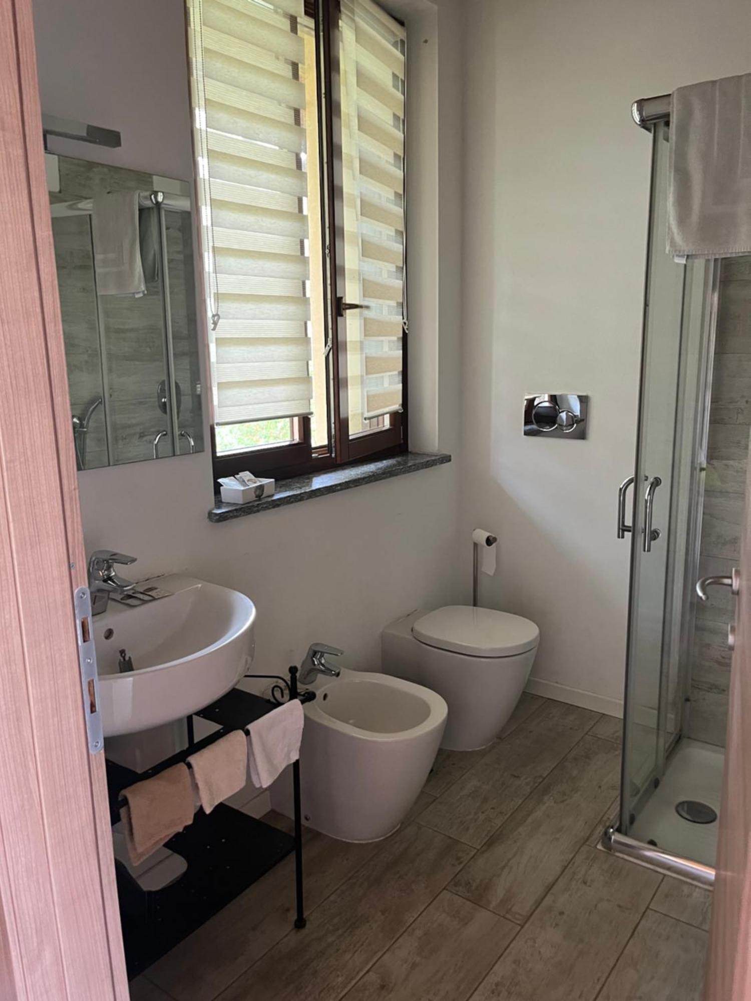 B&B Rooms Moncalvo Bagian luar foto