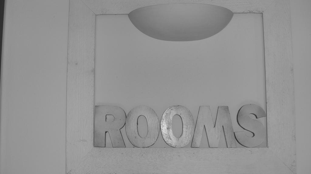 B&B Rooms Moncalvo Bagian luar foto